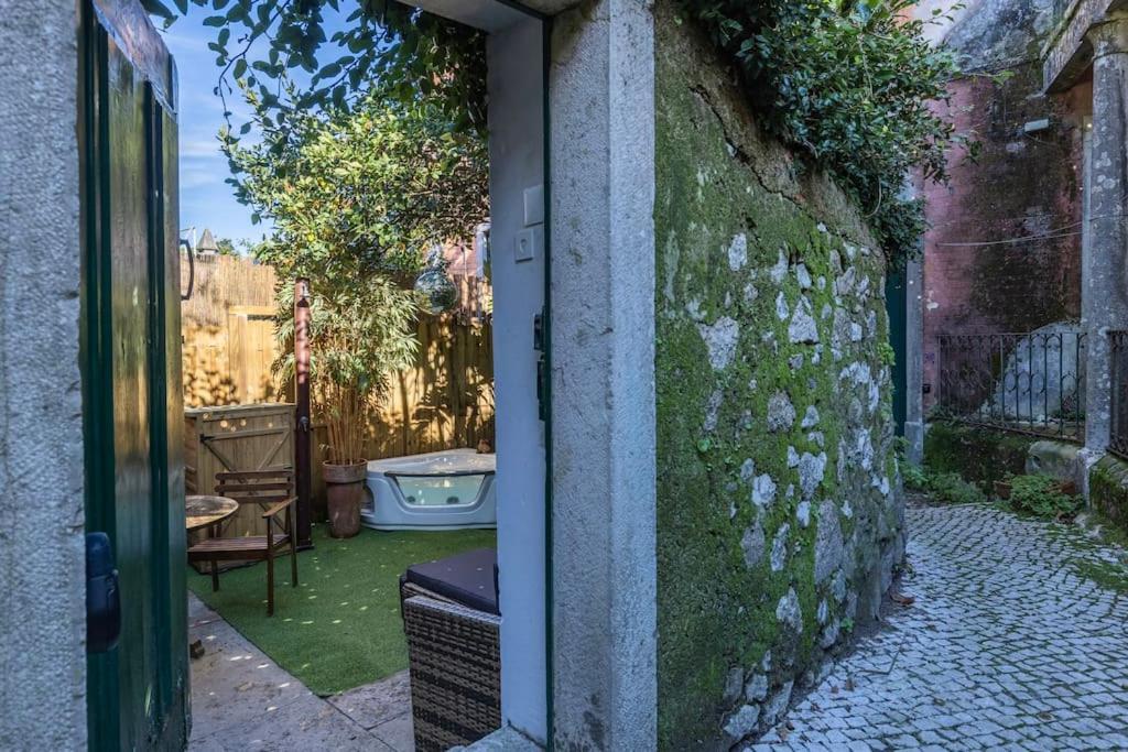 Unique Tiny Smart Home With Private Garden, Jacuzzi, Ps5, Cinema Projector - Sintra Wow Exteriör bild