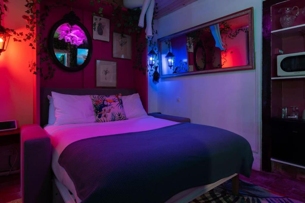 Unique Tiny Smart Home With Private Garden, Jacuzzi, Ps5, Cinema Projector - Sintra Wow Exteriör bild