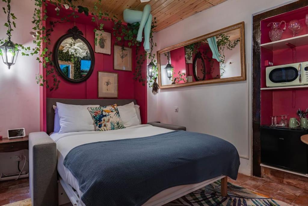 Unique Tiny Smart Home With Private Garden, Jacuzzi, Ps5, Cinema Projector - Sintra Wow Exteriör bild