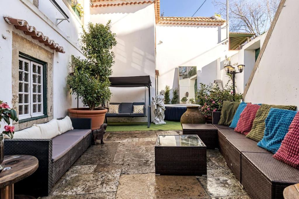 Unique Tiny Smart Home With Private Garden, Jacuzzi, Ps5, Cinema Projector - Sintra Wow Exteriör bild